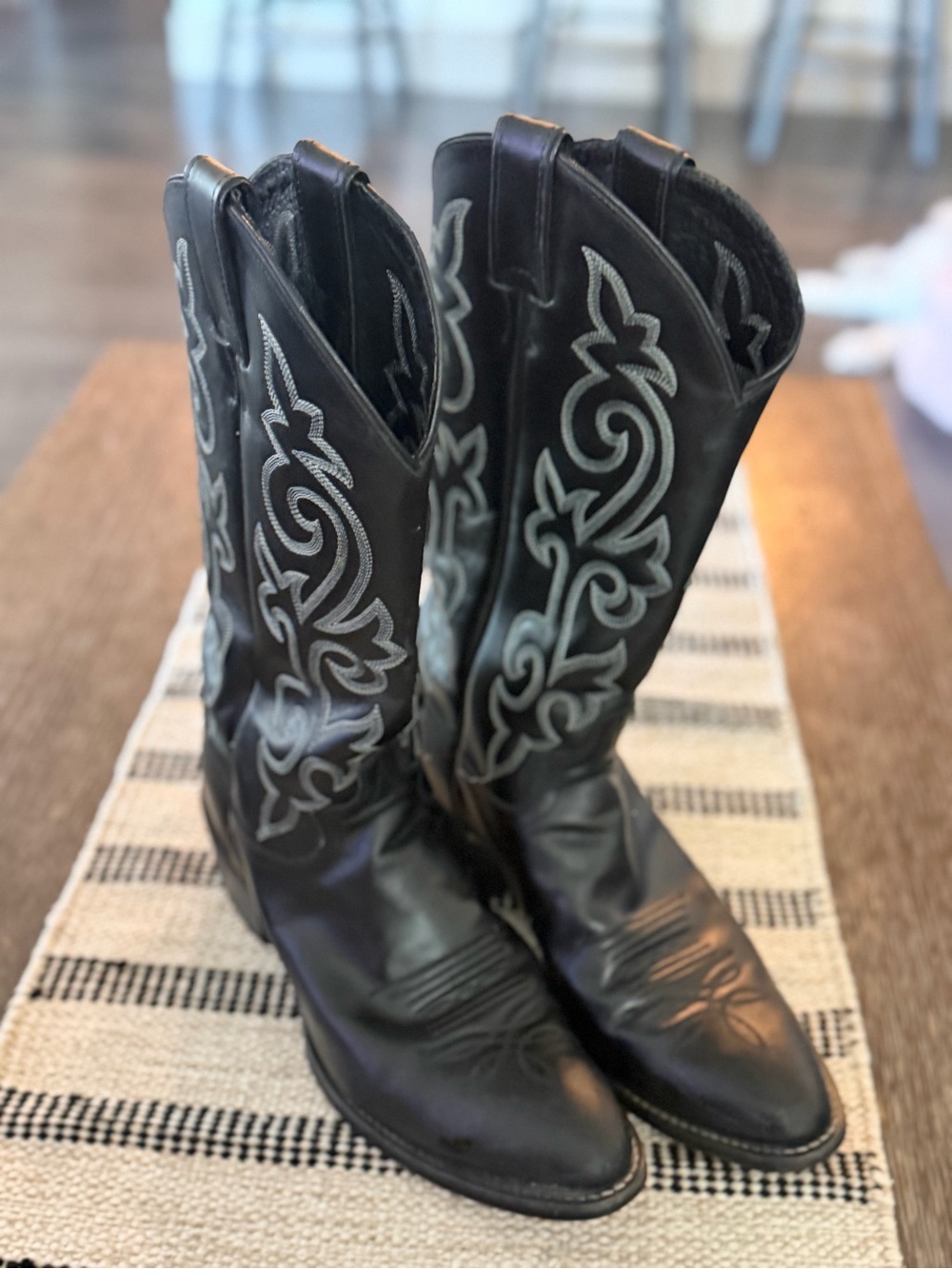 Justin Boots Black Leather Cowboy Boots with White Embroidery